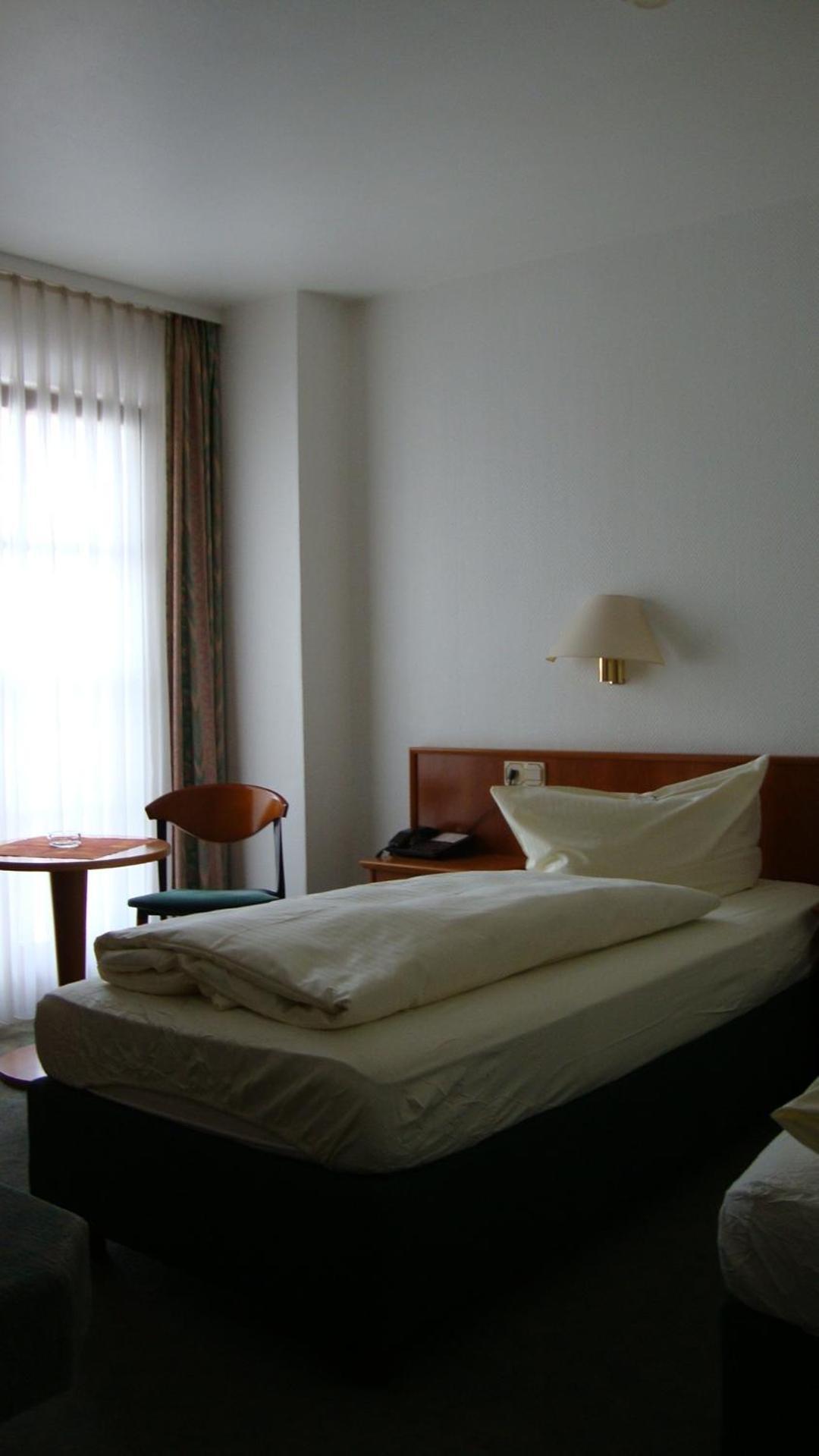 Offenthaler Hof Hotel Dreieich Eksteriør billede
